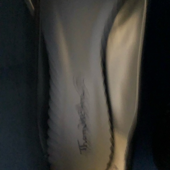 Tom Mchaan flats - Picture 3 of 3